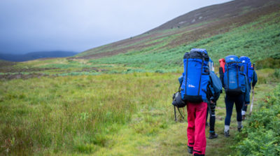 Hiking-rucksacks-grass-400x250